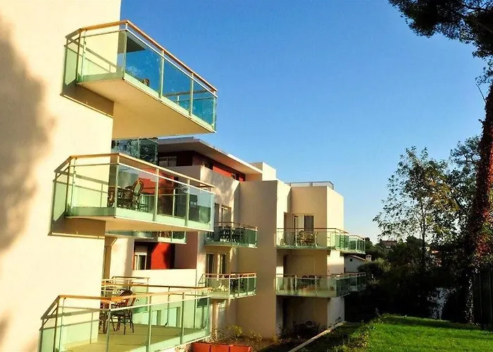 Odalys - Olympe מלון דירות 3*